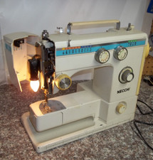 V3  Necchi SEWING MACHINE