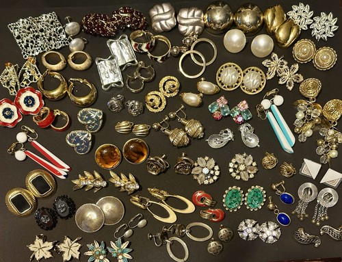 Orecchini clip firmati - a,