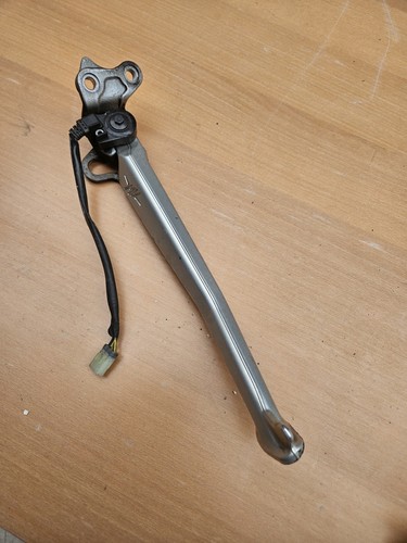Cavalletto laterale agusta - laterale,
