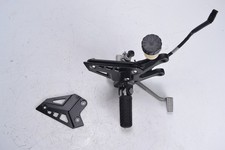 Poggiapiedi anteriore destro