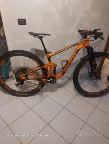 Mtb giant tag - giant,