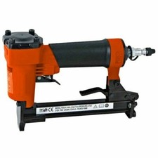 CHIODATRICE ARIA COMPRESSA PISTOLA SPILLATRICE AUTOMATICA SPARA GRAFFETTE