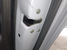 RIGHT REAR DOOR LOCK / 2596872