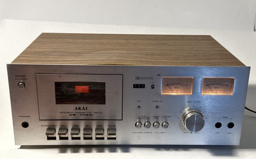 Akai 702d cassette deck - akai,