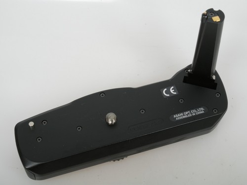 Pentax battery grip - battery,
