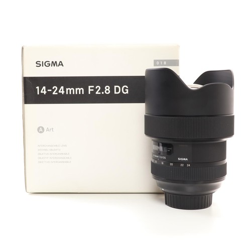 Sigma 8 dg - sigma, f2.8