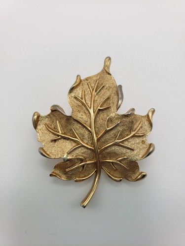 Spilla vintage firmata corona