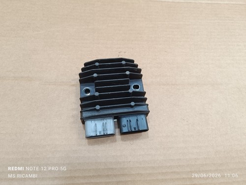 Regolatore tensione - regolatore,