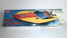 ACADEMY OFFSHORE IN BOARD RACER MISS CALIFORNIA KIT MONTAGGIO NO.1426