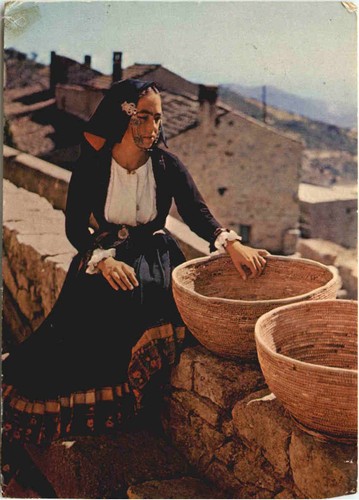 Villagrande costumi sardi - villagrande,