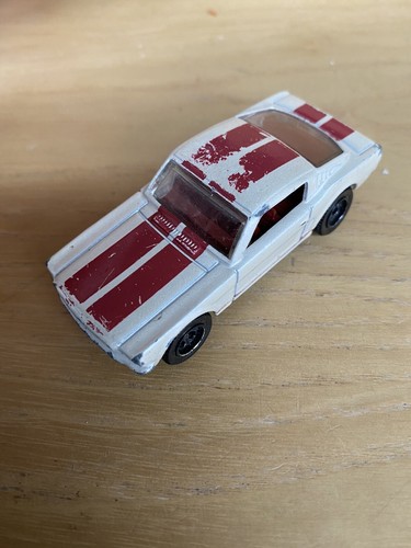 Matchbox ford mustang gt - mustang,
