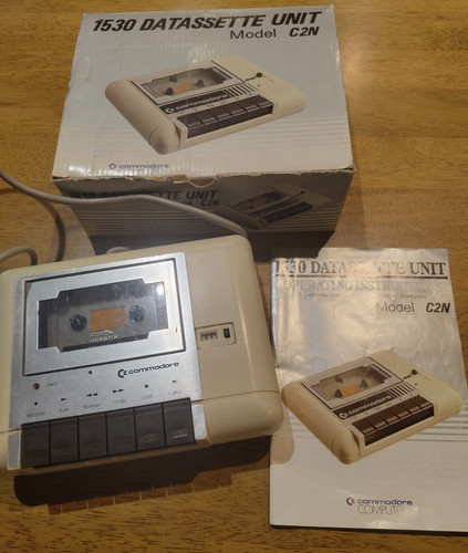 Commodore datassette - 64,