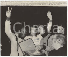 1975 CALCIO EUROPEI PELE' - Paul VAN HIMST (AUTOGRAFO) Johan CRUIJF *Foto