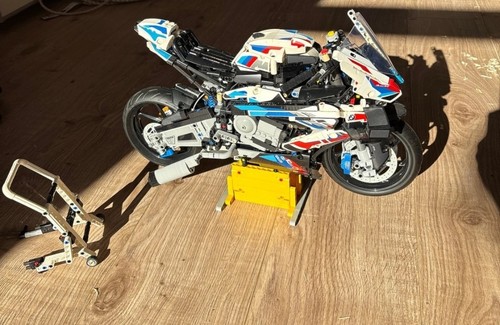 Lego technic bmw m1000 - bmw,