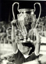 1977? ROMA Calcio CHAMPIONS LEAGUE Giocatore LIVERPOOL innalza coppa *Foto
