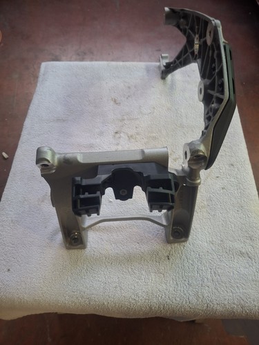 Vendo supporti motore ducati - supporti,