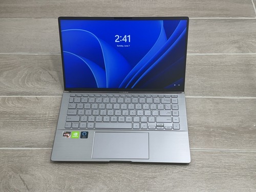 Asus zenbook q4071 - asus,