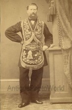 Uomo IN Elaborato Massonico