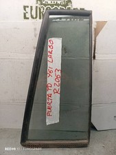 82262VB000 vetro triangolare