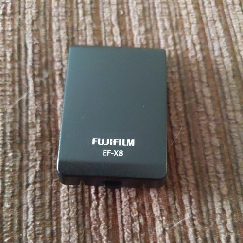 Fujifilm flash attacco - ef-x8,