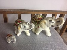 Tris Di Elefanti In Ceramica