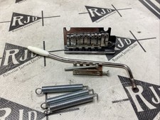 Stratocaster 2 Punti Tremolo