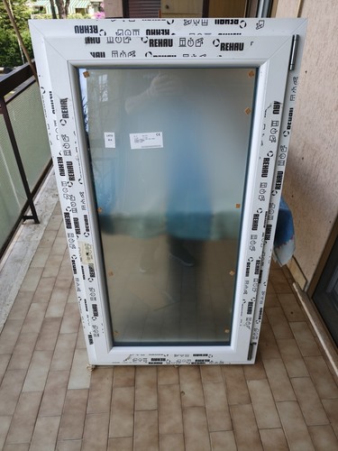 Finestra pvc bianca - finestra, nuova