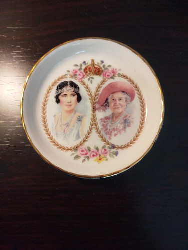 Vintage royal albert queen - vintage,