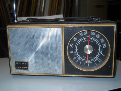 Sony solid state radio - solid, vintage