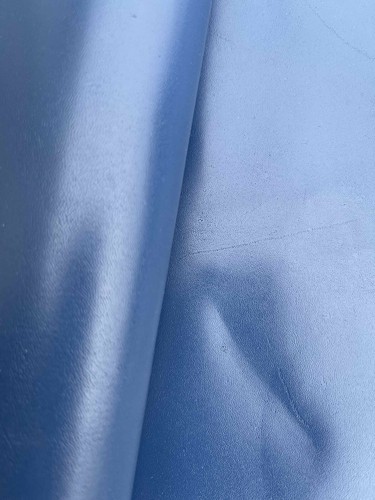 Pelle canguro colore blu