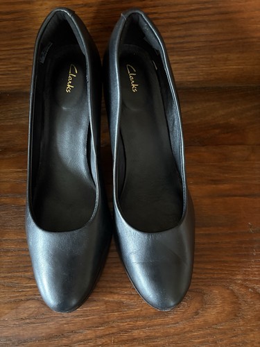Ottima scarpa assistente - , di