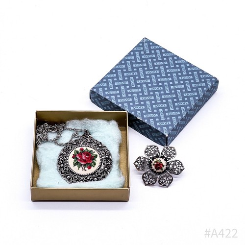 Set pezzi di gioielli - pezzi,