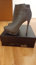stivaletti donna grigi, numero 37.5 , con plateau e tacco alto. Come nuovi