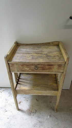 Tavolo legno con cassetto - in,