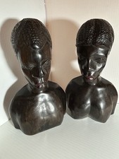 Busti africani in legno di