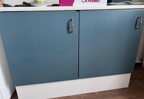 Mobile base ikea besta - base,