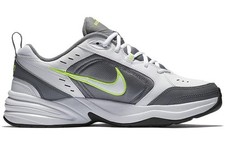 Nike Air Monarch IV Scarpe da