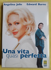 ANGELINA JOLIE: UNA VITA QUASI
