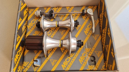 Coppia mozzi speciali fori - speciali, 36
