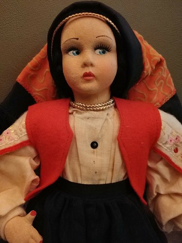 Bambola costume oliena - bambola,