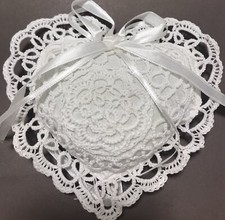 PORTA FEDI CUORE STILE CHIACCHIERINO COTONE BIANCO ARTIGIANALE