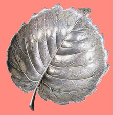 BELLISSIMO VASSOIO FOGLIA NOCCIOLA BUCCELLATI MISURA MEDIA 5 1/2" -OTTIME CONDIZIONI