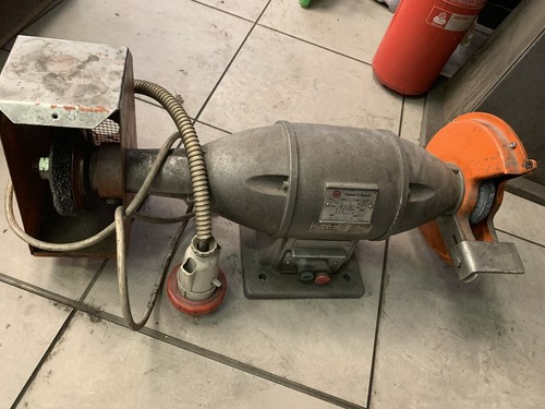 Mola smerigliatrice da banco - /,