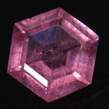 Pietra preziosa esagonale