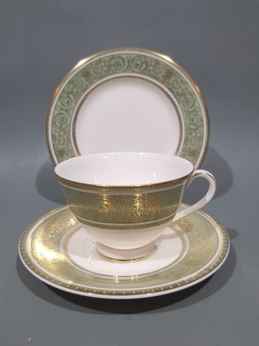 Trio tazza tè - tazza, e