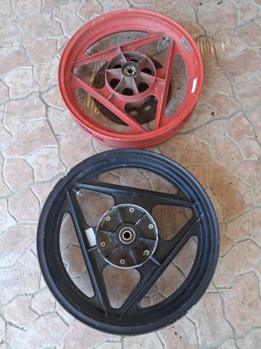 Coppia cerchi cagiva freccia - cerchi,