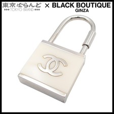CHANEL Lucchetto 02C
