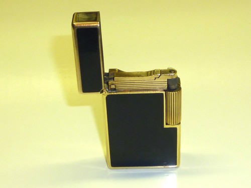 Accendino bricchetto - s.t.,