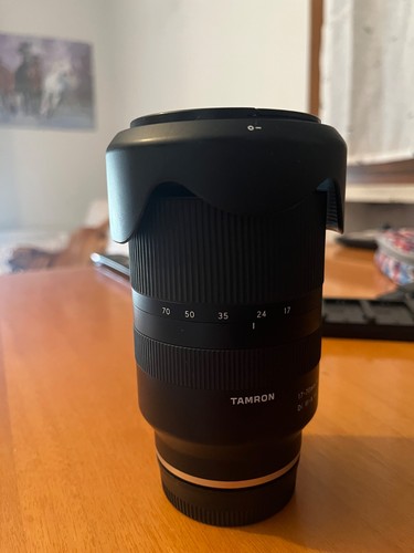 Tamron 70mm di iii a - f/2.8, iii-a