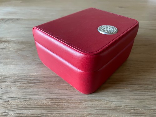 Original omega case red - omega,